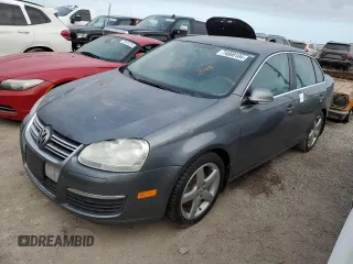 2010 Volkswagen Jetta TDI с VIN 3VWRL7AJ7AM112353, выставлен на аукционе Copart как лот 74668104 с пробегом Не указан миль и Чистый • Clean title. История ставок и продаж доступна на DreamBid. Изображение 1.