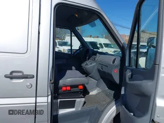2006 Freightliner Sprinter with VIN WDYPD144765863576, listed as a IAAI auction lot 41901906 with 70,660 mi miles and . Bid and sale history available at DreamBid. Image 5.