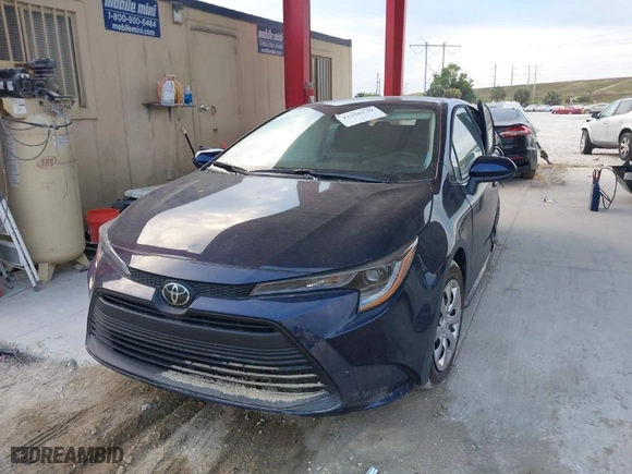 2024 Toyota Corolla LE with VIN 5YFB4MDEXRP195330, listed as a IAAI auction lot 41358520 with 3,226 mi miles. Bid and sale history available at carsss.com. Image 2.