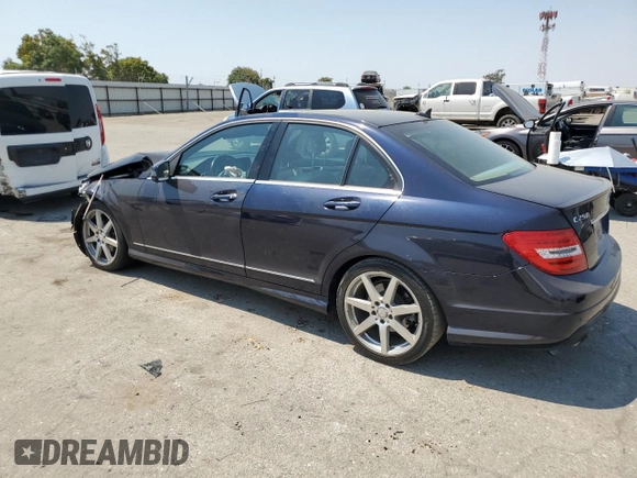 2013 Mercedes-Benz C 250 Sport с VIN WDDGF4HB8DA751427, выставлен на аукционе Copart как лот 64508775 с пробегом 127 024 миль миль и Списание • Salvage title. История ставок и продаж доступна на DreamBid. Изображение 2.