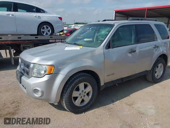 2008 Ford Escape XLT with VIN 1FMCU93188KD05798, listed as a IAAI auction lot 42497044 with 215,954 mi miles and . Bid and sale history available at DreamBid. Image 17.