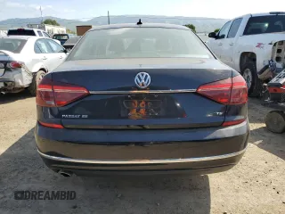 2017 Volkswagen Passat SE z VIN 1VWGT7A32HC062661, wystawiony jako Copart lot #53167835 z przebiegiem 44 689 mil mil oraz Szkoda całkowita • Salvage title. Historia ofert i sprzedaży dostępna na DreamBid. Obrazek 6.