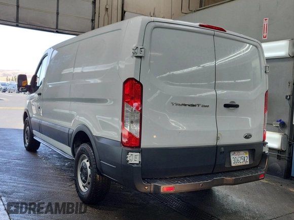 2017 Ford Transit z VIN 1FTYR1YM1HKB36417, wystawiony jako IAAI lot #42617602 z przebiegiem 96 942 mil mil oraz . Historia ofert i sprzedaży dostępna na DreamBid. Obrazek 23.
