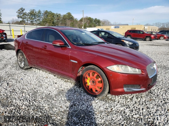 2013 Jaguar XF I4 RWD with VIN SAJWA0ES1DPS68698, listed as a Copart auction lot 86886304 with 99,260 mi miles and Salvage Title. Bid and sale history available at carsss.com. Image 4.