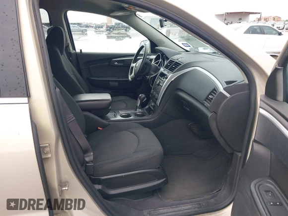 2012 Chevrolet Traverse 1LT z VIN 1GNKRGED4CJ237745, wystawiony jako IAAI lot #42115655 z przebiegiem 245 514 mil mil oraz . Historia ofert i sprzedaży dostępna na DreamBid. Obrazek 5.