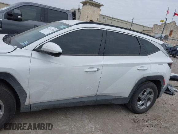 2024 Hyundai Tucson SEL with VIN 5NMJB3DE1RH399729, listed as a IAAI auction lot 41608218 with 12,865 mi miles. Bid and sale history available at carsss.com. Image 15.