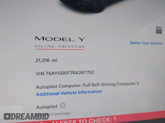 2024 Tesla Model Y Performance z VIN 7SAYGDEF7RA267752, wystawiony jako IAAI lot #42126456 z przebiegiem 21 216 mil mil oraz . Historia ofert i sprzedaży dostępna na DreamBid. Obrazek 7.