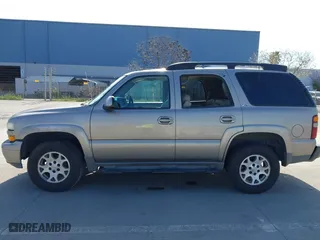 2001 Chevrolet Tahoe LS with VIN 1GNEK13T51R184450, listed as a IAAI auction lot 41773131 with 290,093 mi miles. Bid and sale history available at carsss.com. Image 14.