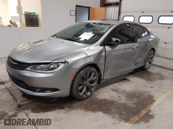 2015 Chrysler 200 S with VIN 1C3CCCBG2FN700683, listed as a IAAI auction lot 41124987 with 98,724 mi miles. Bid and sale history available at carsss.com. Image 17.