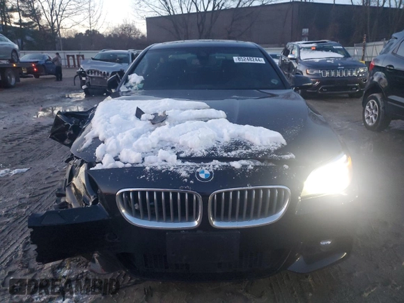 2016 BMW 5 Series 550i xDrive with VIN WBAKP9C52GD981190, listed as a Copart auction lot 85248244 with 90,962 mi miles and Salvage title. Bid and sale history available at DreamBid. Image 5.