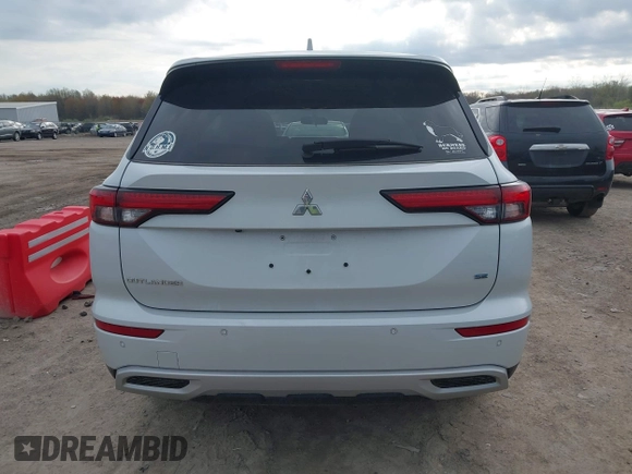 2022 Mitsubishi Outlander SE z VIN JA4J4UA85NZ036591, wystawiony jako IAAI lot #42106573 z przebiegiem 37 467 mil mil oraz . Historia ofert i sprzedaży dostępna na DreamBid. Obrazek 16.
