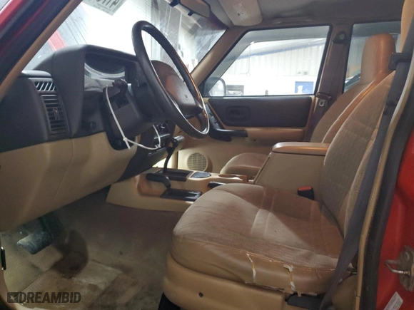 2001 Jeep Cherokee Sport with VIN 1J4FF48S31L520628, listed as a Copart auction lot 41755865 with 181,893 mi miles and Salvage Title. Bid and sale history available at carsss.com. Image 7.