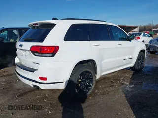 2021 Jeep Grand Cherokee Limited with VIN 1C4RJFBG6MC767860, listed as a IAAI auction lot 41103120 with 24,150 mi miles and . Bid and sale history available at DreamBid. Image 4.