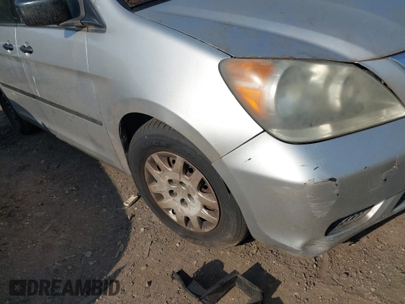 2009 Honda Odyssey LX with VIN 5FNRL38269B052088, listed as a IAAI auction lot 42499465 with Not provided miles and . Bid and sale history available at DreamBid. Image 6.