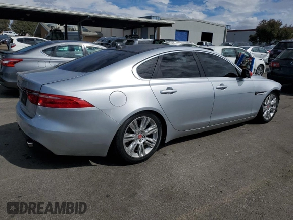 2017 Jaguar XF 35t Premium with VIN SAJBD4BV7HCY39149, listed as a Copart auction lot 70817424 with 89,567 mi miles and Salvage Title. Bid and sale history available at carsss.com. Image 3.