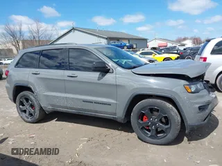 2019 Jeep Grand Cherokee Upland with VIN 1C4RJFAG5KC608293, listed as a IAAI auction lot 41989929 with 129,229 mi miles. Bid and sale history available at carsss.com. Image 13.