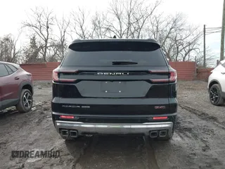 2024 GMC Acadia AWD Denali z VIN 1GKENRKS8RJ170659, wystawiony jako IAAI lot #41617698 z przebiegiem 14 137 mil mil oraz . Historia ofert i sprzedaży dostępna na DreamBid. Obrazek 16.
