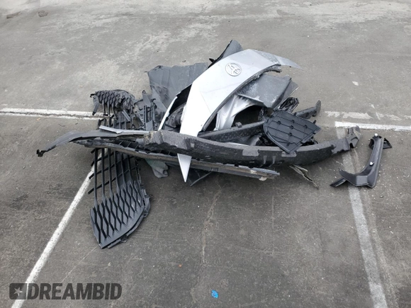2025 Toyota Camry LE z VIN 4T1DAACK0SU073104, wystawiony jako Copart lot #51095855 z przebiegiem 10 976 mil mil oraz Szkoda całkowita • Salvage title. Historia ofert i sprzedaży dostępna na DreamBid. Obrazek 12.
