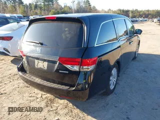 2017 Honda Odyssey SE with VIN 5FNRL5H32HB020340, listed as a IAAI auction lot 41884146 with 45,822 mi miles and . Bid and sale history available at carsss.com. Image 4.
