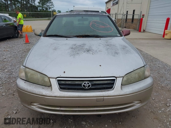 2001 Toyota Camry CE with VIN 4T1BG22K31U078888, listed as a IAAI auction lot 42137226 with 269,193 mi miles. Bid and sale history available at carsss.com. Image 6.
