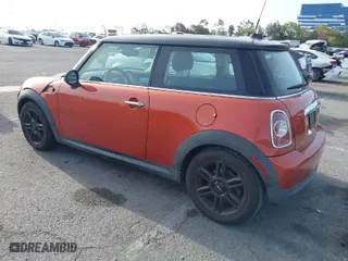 2013 MINI Cooper Hardtop with VIN WMWSU3C55DT547742, listed as a IAAI auction lot 41925934 with 98,646 mi miles. Bid and sale history available at carsss.com. Image 3.