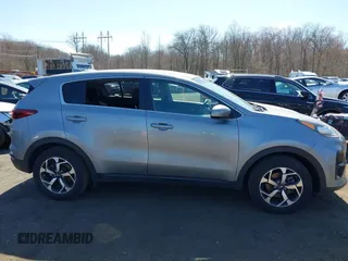 2022 Kia Sportage LX with VIN KNDPM3AC7N7980550, listed as a IAAI auction lot 41786557 with 60,943 mi miles. Bid and sale history available at carsss.com. Image 6.