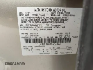 2010 Lincoln MKS с VIN 1LNHL9DR0AG607074, выставлен на аукционе IAAI как лот 41900627 с пробегом 118 882 миль миль и . История ставок и продаж доступна на DreamBid. Изображение 9.