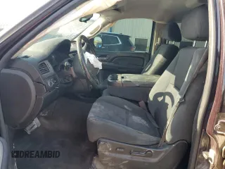 2009 Chevrolet Suburban LS z VIN 1GNFC16J99R225928, wystawiony jako Copart lot #54547305 z przebiegiem 203 556 mil mil oraz Szkoda całkowita • Salvage title. Historia ofert i sprzedaży dostępna na DreamBid. Obrazek 7.