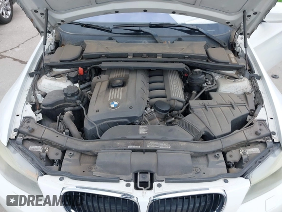2011 BMW 3 Series 328i xDrive with VIN WBAPK5C53BA995204, listed as a IAAI auction lot 41940438 with 160,879 mi miles. Bid and sale history available at carsss.com. Image 10.
