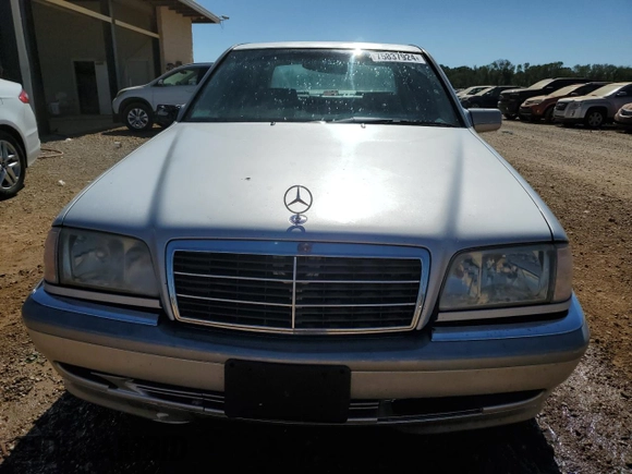 2000 Mercedes-Benz C 230 Kompressor with VIN WDBHA24G7YA817201, listed as a Copart auction lot 75837924 with 274,476 mi miles and Salvage Title. Bid and sale history available at carsss.com. Image 5.