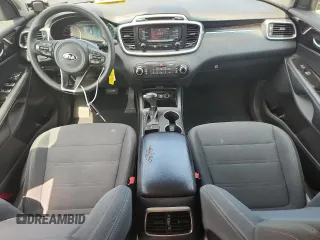 2017 Kia Sorento LX with VIN 5XYPGDA59HG320340, listed as a Copart auction lot 62184305 with 227,740 mi miles and Clean title. Bid and sale history available at DreamBid. Image 8.
