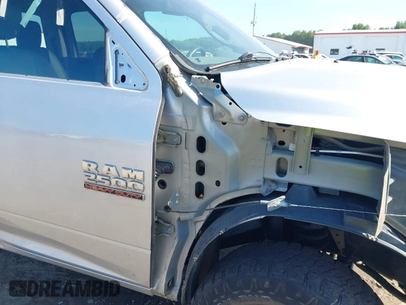 2016 Ram 2500 Tradesman с VIN 3C6UR5CJ6GG124540, выставлен на аукционе IAAI как лот 42546331 с пробегом 178 840 миль миль и . История ставок и продаж доступна на DreamBid. Изображение 20.