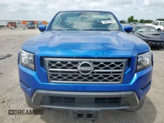 2024 Nissan Frontier SV z VIN 1N6ED1CM9RN670108, wystawiony jako Copart lot #56977805 z przebiegiem 15 430 mil mil oraz Szkoda całkowita • Salvage title. Historia ofert i sprzedaży dostępna na DreamBid. Obrazek 5.