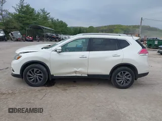 2016 Nissan Rogue SL with VIN 5N1AT2MV6GC844741, listed as a IAAI auction lot 42124853 with 176,617 mi miles and . Bid and sale history available at carsss.com. Image 15.
