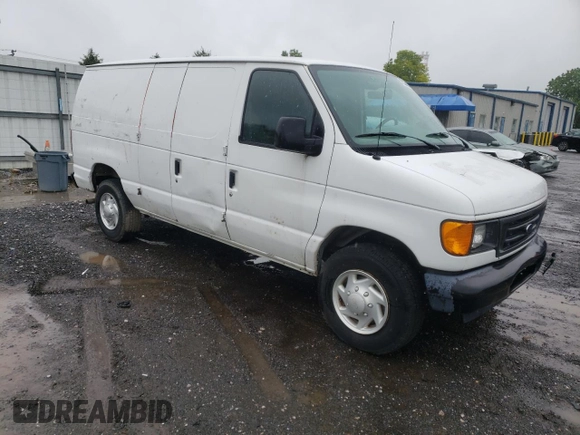2007 Ford Econoline Cargo Commercial z VIN 1FTNE24WX7DB07027, wystawiony jako Copart lot #57235925 z przebiegiem 129 955 mil mil oraz Czysty tytuł • Clean title. Historia ofert i sprzedaży dostępna na DreamBid. Obrazek 4.