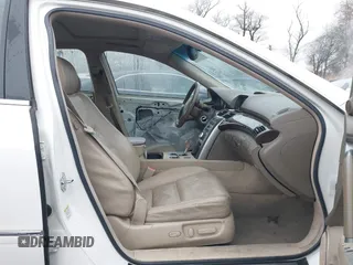 2007 Acura RL Technology with VIN JH4KB16647C004726, listed as a IAAI auction lot 41440758 with 170,879 mi miles and . Bid and sale history available at DreamBid. Image 5.