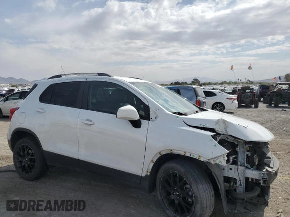 2022 Chevrolet Trax LT with VIN KL7CJPSM8NB539008, listed as a Copart auction lot 53315515 with 61,242 mi miles and Salvage title. Bid and sale history available at DreamBid. Image 4.