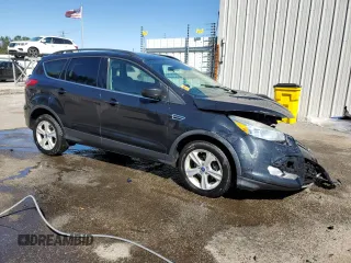 2015 Ford Escape SE with VIN 1FMCU0GX1FUB71115, listed as a Copart auction lot 45844855 with 101,404 mi miles and Clean Title. Bid and sale history available at DreamBid. Image 4.