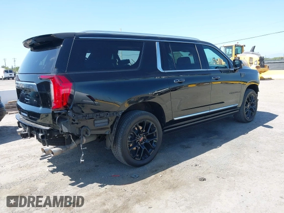 2023 GMC Yukon XL Denali with VIN 1GKS2JKL0PR242832, listed as a IAAI auction lot 42053902 with 29,256 mi miles and . Bid and sale history available at DreamBid. Image 4.