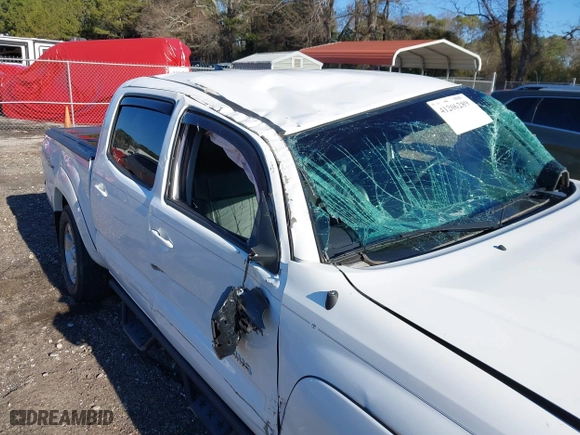 2013 Toyota Tacoma PreRunner with VIN 3TMJU4GN4DM150682, listed as a IAAI auction lot 41206289 with 66,179 mi miles. Bid and sale history available at carsss.com. Image 6.