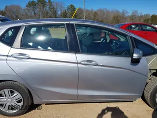 2018 Honda Fit LX with VIN 3HGGK5H43JM735424, listed as a IAAI auction lot 41381399 with 105,044 mi miles. Bid and sale history available at carsss.com. Image 13.