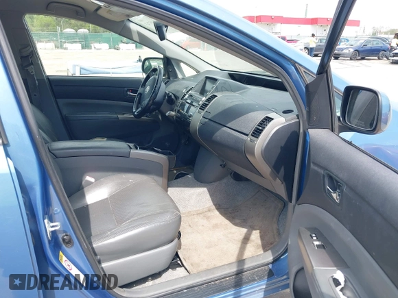 2009 Toyota Prius with VIN JTDKB20U397838867, listed as a IAAI auction lot 42105743 with 184,529 mi miles. Bid and sale history available at carsss.com. Image 5.