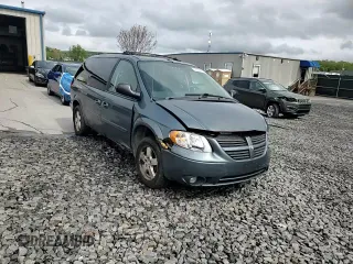 2005 Dodge Caravan SXT with VIN 2D8GP44L45R313203, listed as a Copart auction lot 55309895 with 150,810 mi miles and Salvage Title. Bid and sale history available at DreamBid. Image 15.