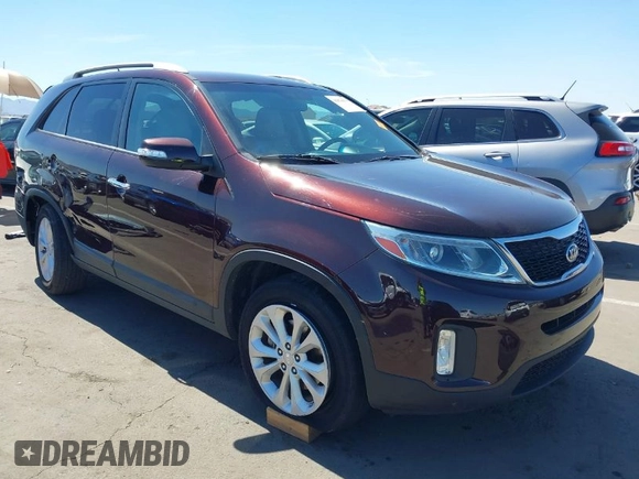 2015 Kia Sorento EX with VIN 5XYKU4A74FG642479, listed as a IAAI auction lot 41878375 with 119,877 mi miles. Bid and sale history available at carsss.com. Image 1.