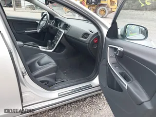2012 Volvo S60 T5 with VIN YV1622FS7C2141904, listed as a IAAI auction lot 41918452 with 151,908 mi miles. Bid and sale history available at carsss.com. Image 5.