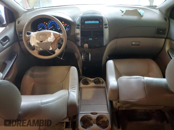 2007 Toyota Sienna CE with VIN 5TDZK23C37S032743, listed as a Copart auction lot 52750825 with 102,142 mi miles and Salvage Title. Bid and sale history available at carsss.com. Image 8.