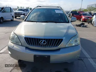 2008 Lexus RX with VIN 2T2HK31U68C090638, listed as a IAAI auction lot 42136578 with 97,610 mi miles. Bid and sale history available at carsss.com. Image 12.
