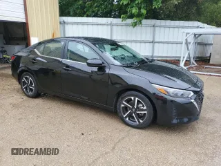2024 Nissan Sentra SV z VIN 3N1AB8CV4RY247273, wystawiony jako Copart lot #56748845 z przebiegiem 33 788 mil mil oraz Szkoda całkowita • Salvage title. Historia ofert i sprzedaży dostępna na DreamBid. Obrazek 4.
