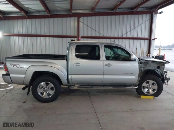 2007 Toyota Tacoma PreRunner with VIN 5TEJU62N47Z467176, listed as a IAAI auction lot 41472193 with NaN miles. Bid and sale history available at carsss.com. Image 14.