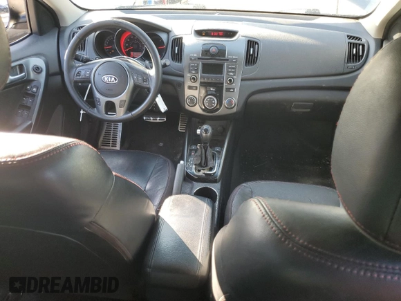 2012 Kia Forte SX с VIN KNAFW5A3XC5518104, выставлен на аукционе Copart как лот 42579785 с пробегом 130 111 миль миль и Списание • Salvage title. История ставок и продаж доступна на DreamBid. Изображение 8.